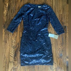 Size 2, Aidan sequence above knee dress